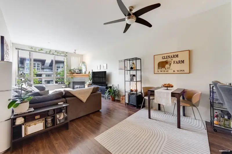 319 580 RAVEN WOOD DRIVE - photo 1 of 27