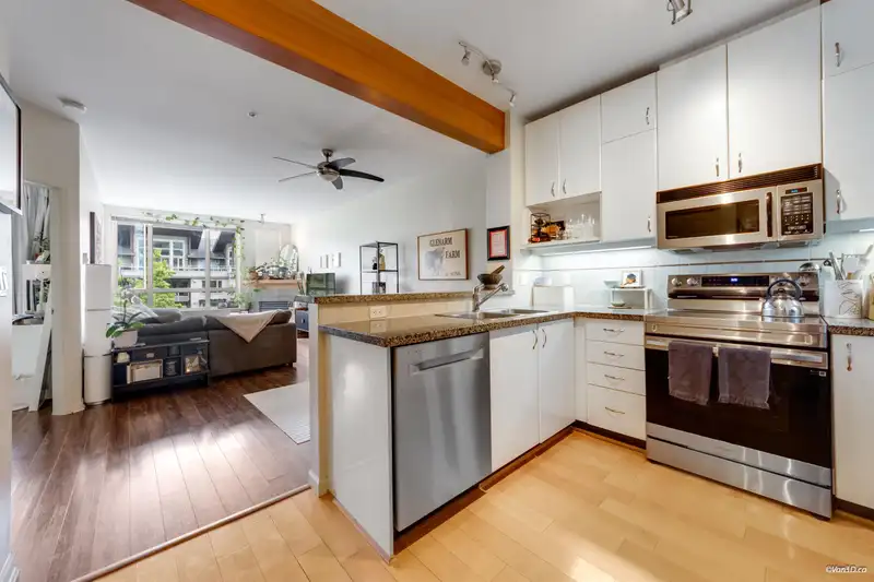 319 580 RAVEN WOOD DRIVE - photo 4 of 27
