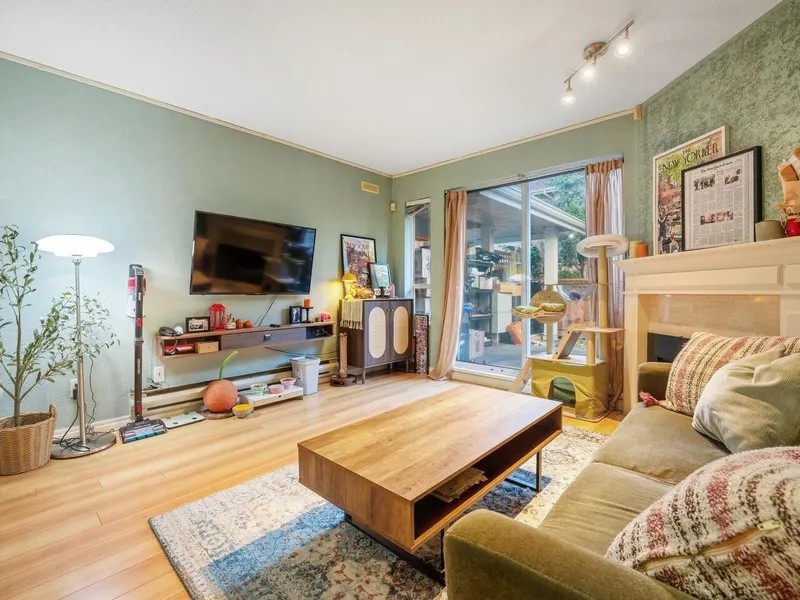 5 7184 STRIDE AVENUE - photo 2 of 21