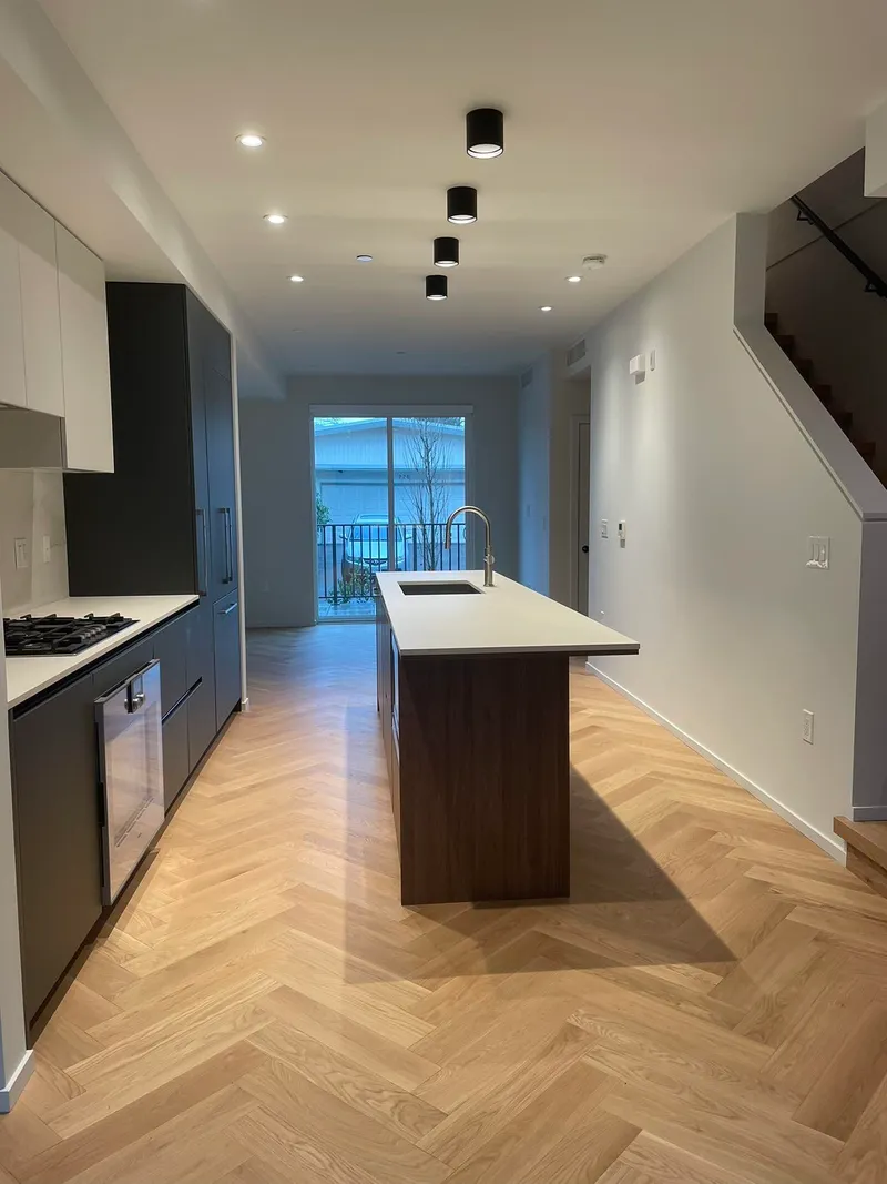 134 765 W 49TH AVENUE - photo 2 of 16