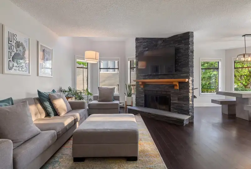 2427 W 6TH AVENUE - photo 3 of 26