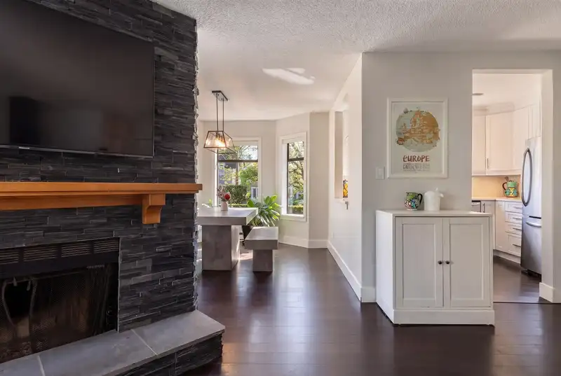 2427 W 6TH AVENUE - photo 4 of 26