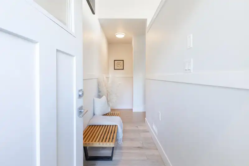 235 2218 OAK MEADOWS DRIVE - photo 4 of 40