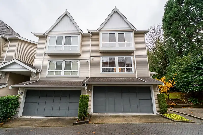 7433 HAWTHORNE TERRACE - photo 2 of 32
