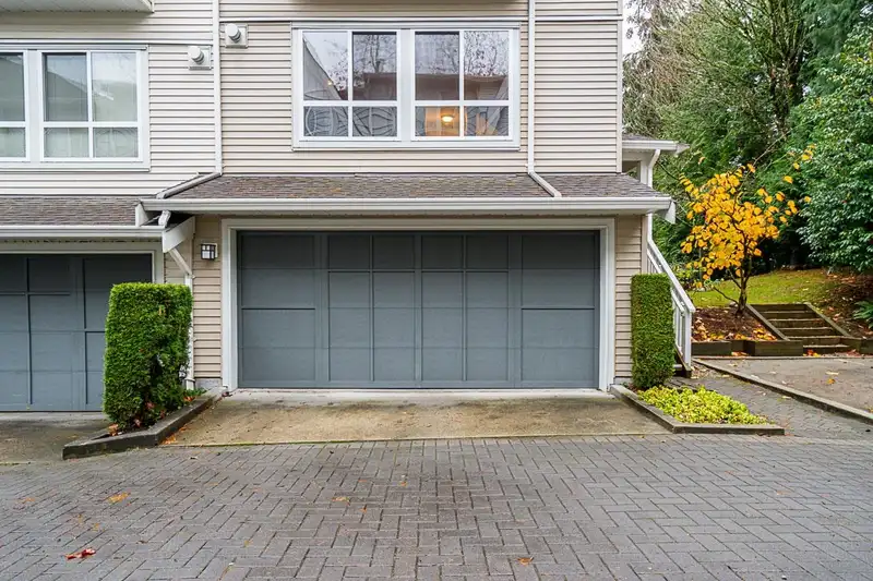 7433 HAWTHORNE TERRACE - photo 4 of 32