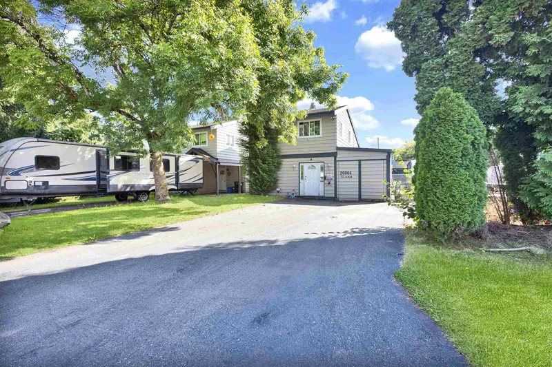 20804 52A AVENUE - photo 1 of 25