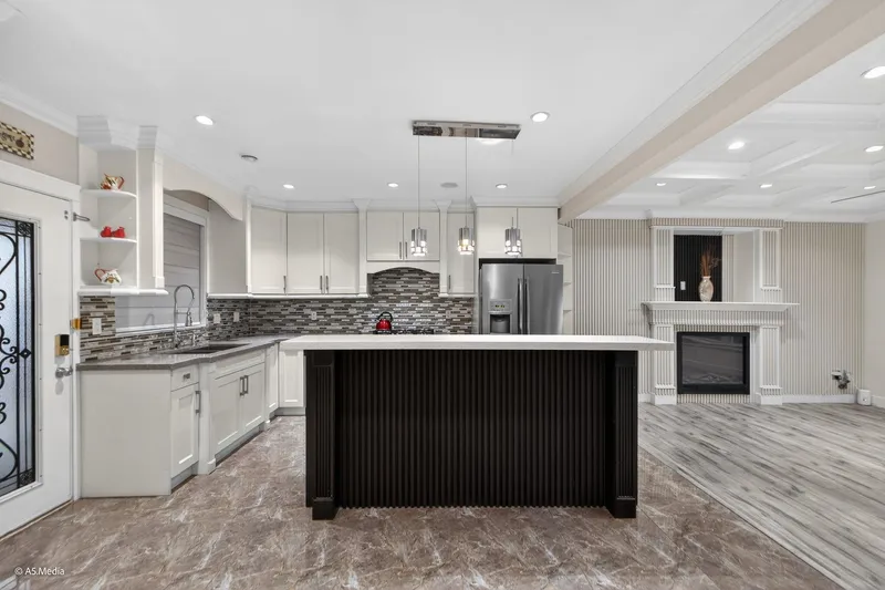 9543 119A STREET - photo 1 of 25