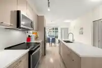 216 7001 ROYAL OAK AVENUE - thumbnail 6