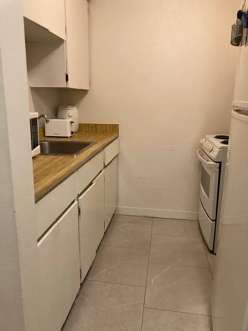 304 2012 FULLERTON AVENUE - photo 3 of 12