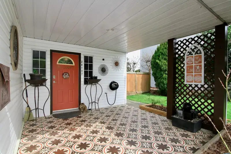 20147 WANSTEAD STREET - photo 3 of 40