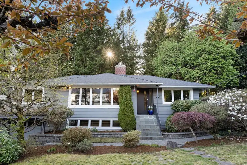 4331 LIONS AVENUE - photo 1 of 25