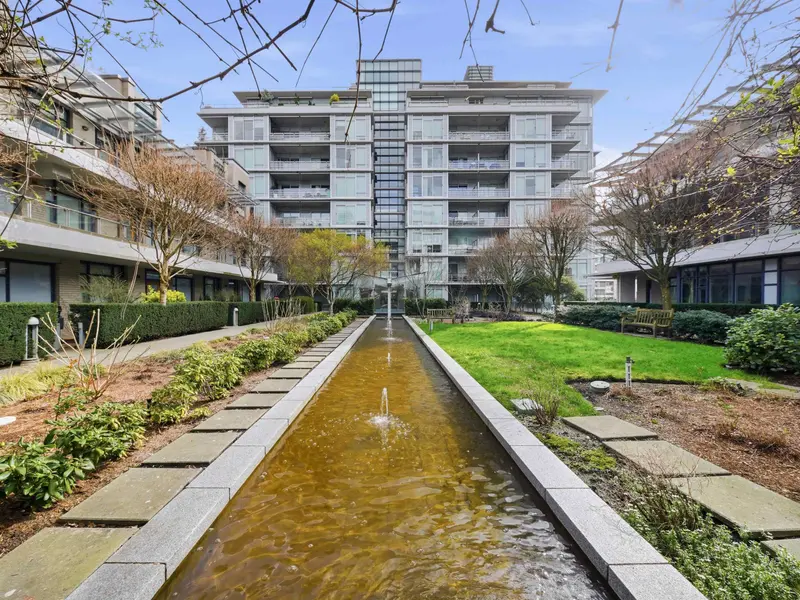 306 1633 ONTARIO STREET - photo 3 of 22