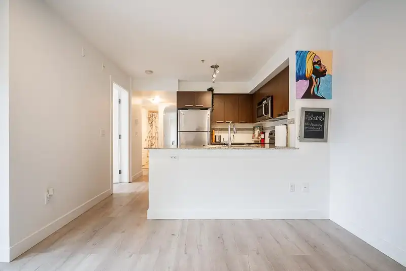 311 13883 LAUREL DRIVE - photo 4 of 26