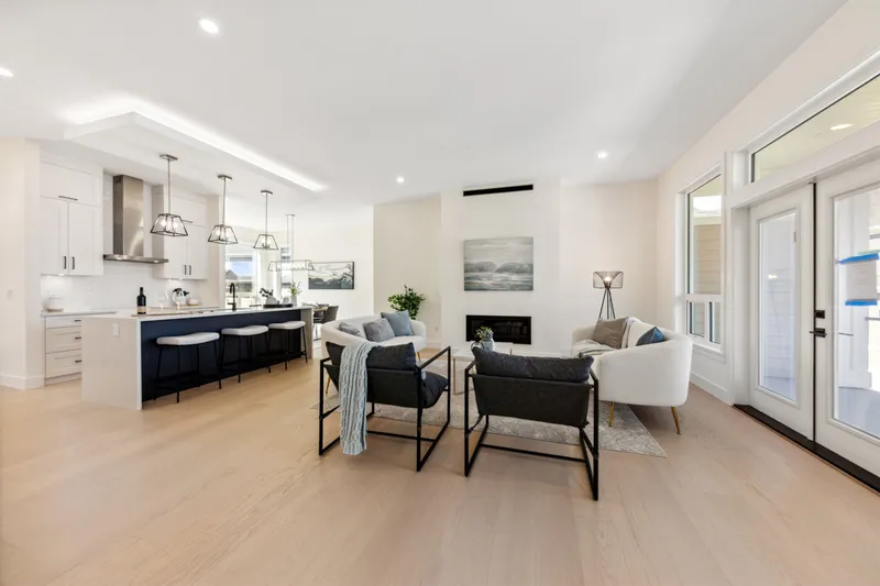 10070 178 STREET - photo 3 of 16