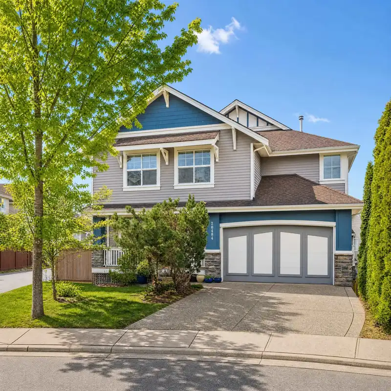 20484 67A AVENUE - photo 1 of 40
