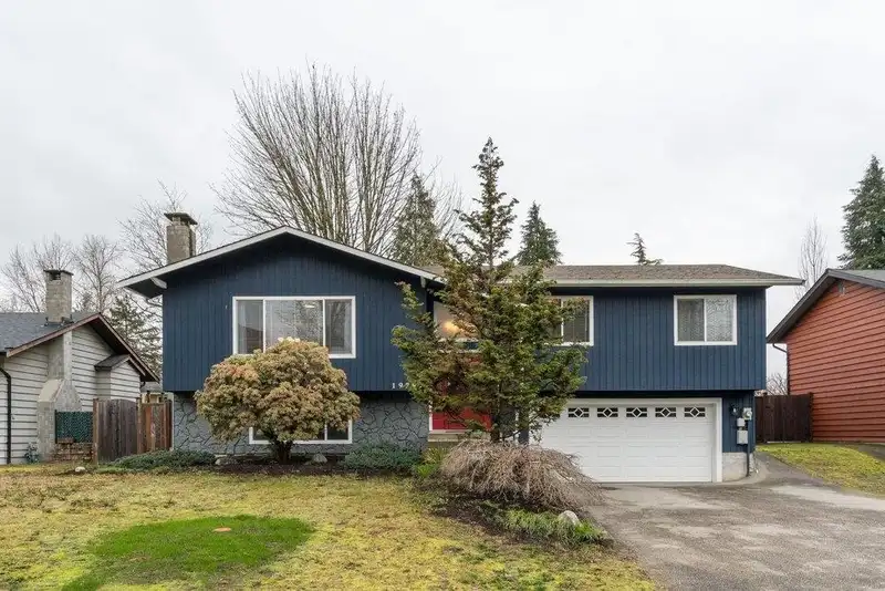 19797 WILDWOOD PLACE - photo 1 of 32