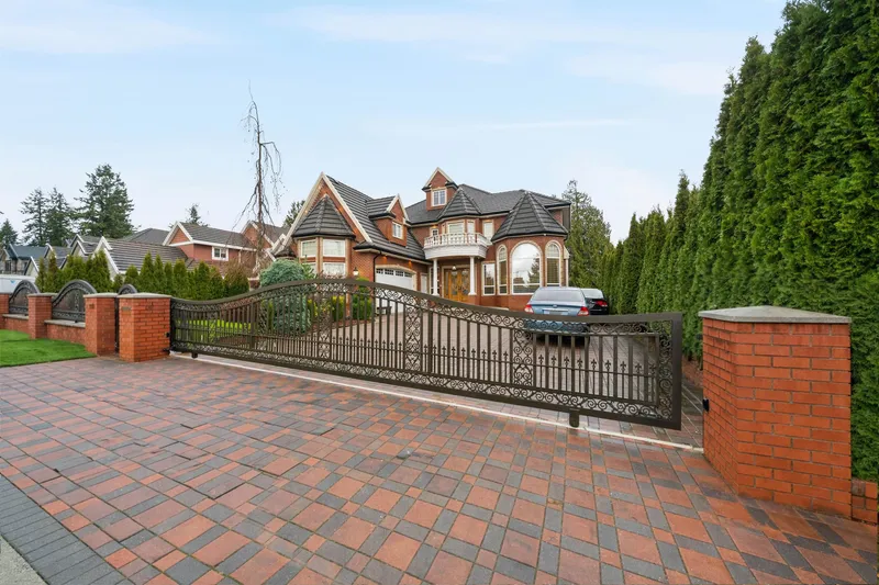 9316 125 STREET - photo 1 of 24