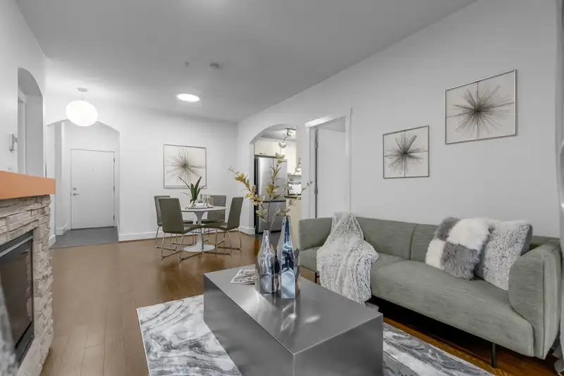 307 7478 BYRNEPARK WALK - photo 2 of 30