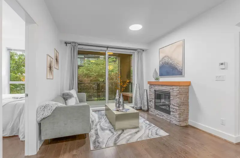 307 7478 BYRNEPARK WALK - photo 3 of 30