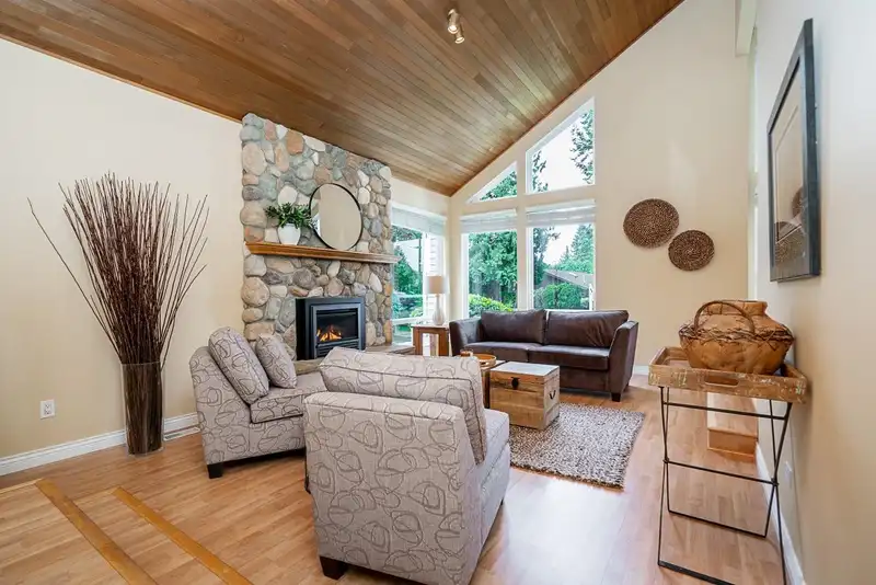 9508 204 STREET - photo 1 of 39