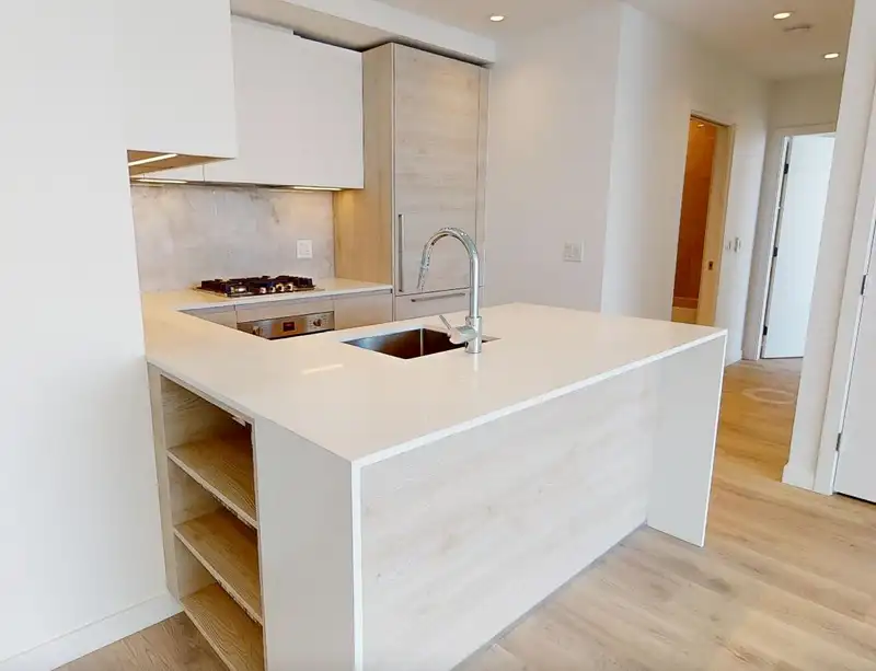 1401 680 QUAYSIDE DRIVE - photo 1 of 25