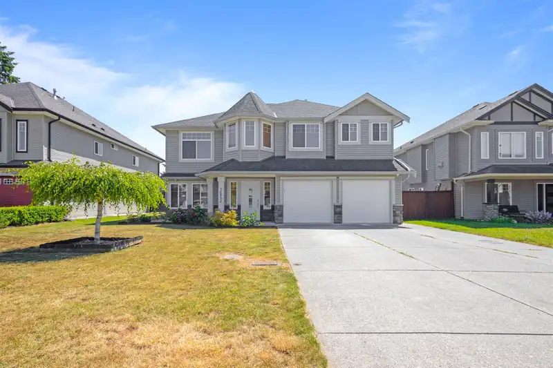 26852 26A AVENUE - photo 1 of 40