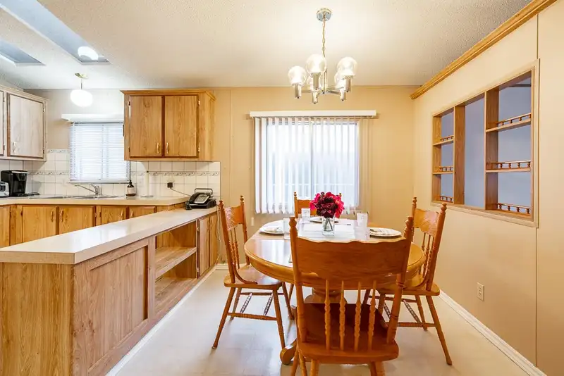 23 8670 156 STREET - photo 4 of 28