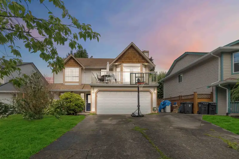21543 93A AVENUE - photo 1 of 27