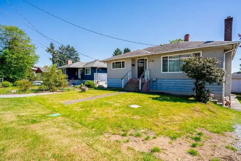 6136 IRMIN STREET - photo 2 of 39
