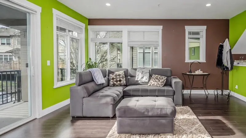 51 22865 TELOSKY AVENUE - photo 4 of 25