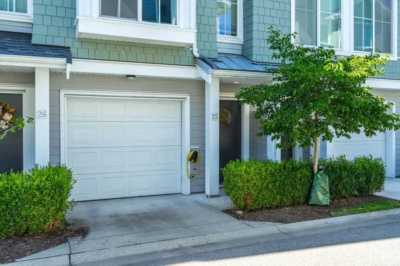 25 5550 ADMIRAL WAY - photo 3 of 37