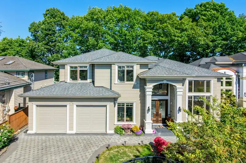 8520 ELSMORE ROAD - photo 1 of 40