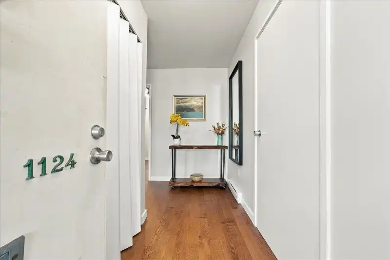 1124 IRONWORK PASSAGE - photo 4 of 40