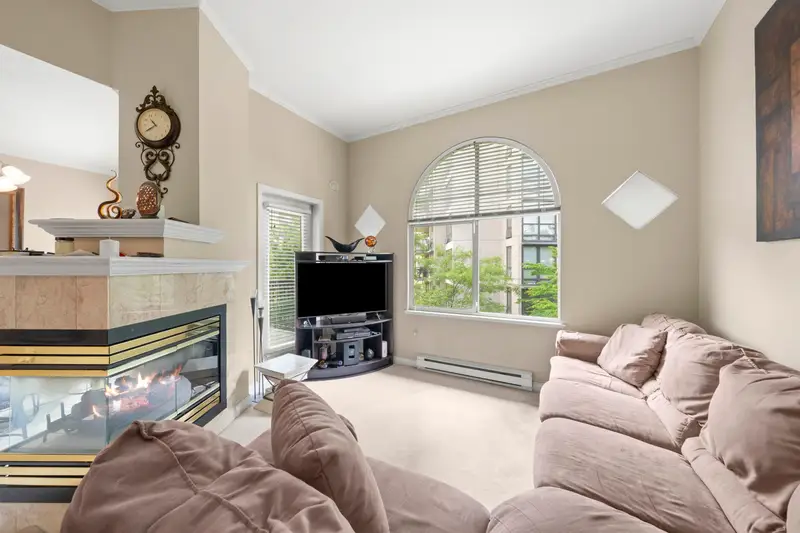 423 1185 PACIFIC STREET - photo 4 of 25