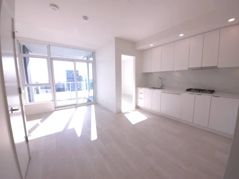 2403 537 COTTONWOOD AVENUE - photo 3 of 12