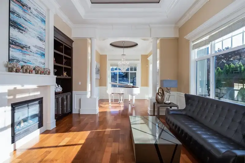 9491 GLENBROOK DRIVE - photo 3 of 28