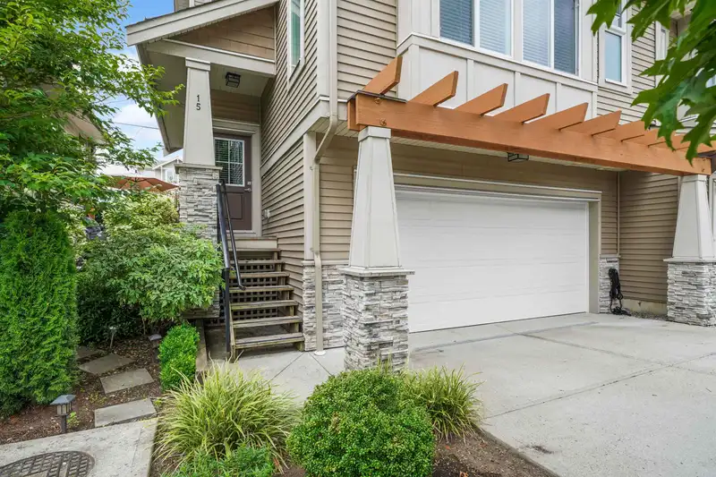 15 7138 210TH STREET - photo 2 of 33