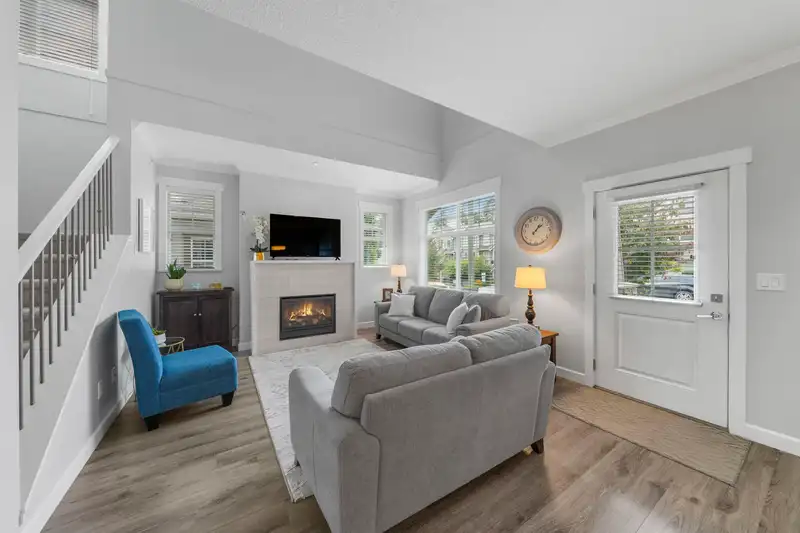 15 7138 210TH STREET - photo 3 of 33