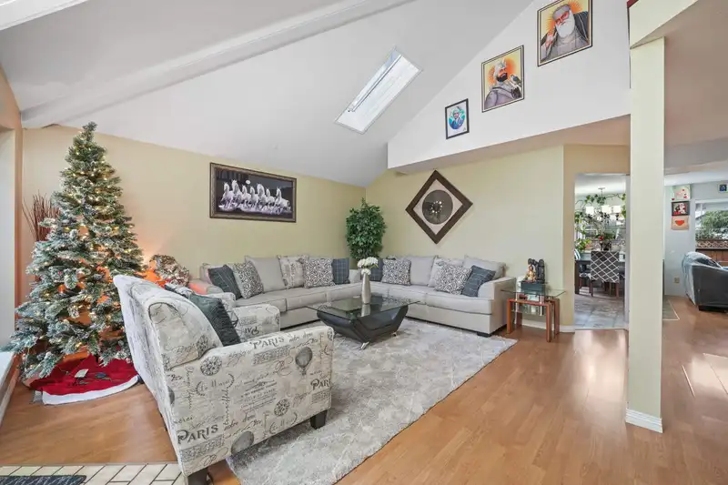 6691 129 STREET - photo 3 of 17