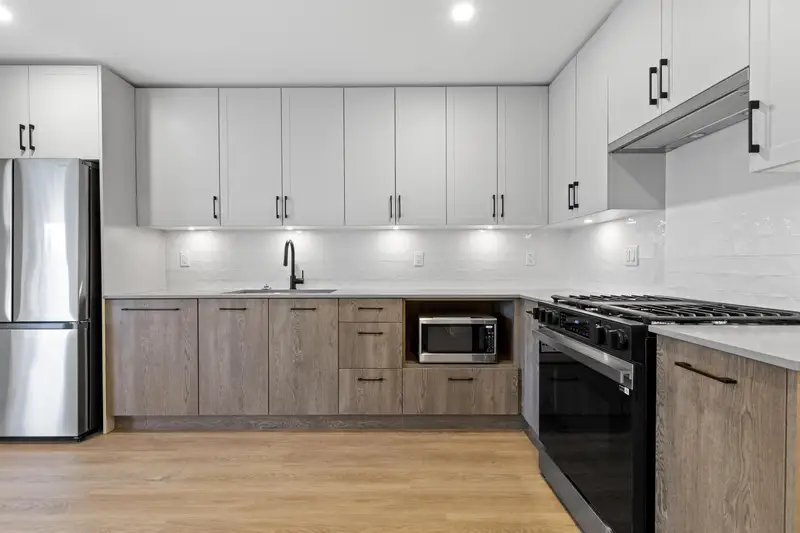 214 27218 ALDERGROVE TOWN CENTER DRIVE - photo 4 of 25