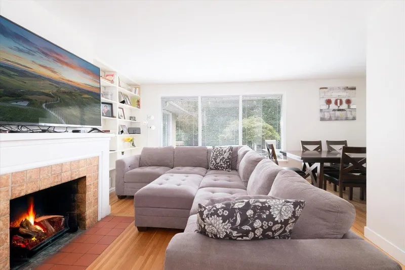 3001 PAISLEY ROAD - photo 2 of 25