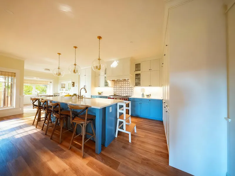 5281 DUNBAR STREET - photo 2 of 9