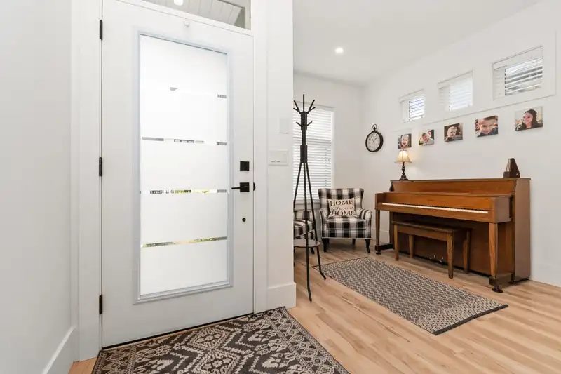 36 46211 PROMONTORY ROAD - photo 4 of 40
