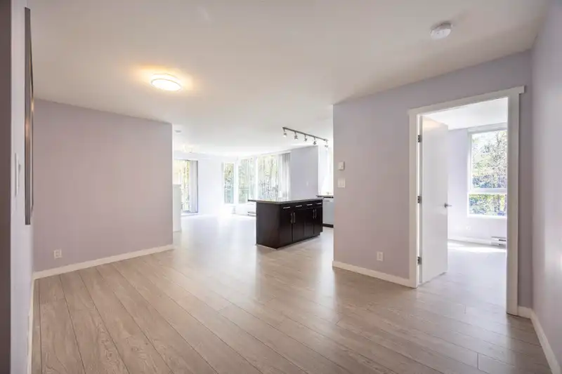 608 660 NOOTKA WAY - photo 2 of 24