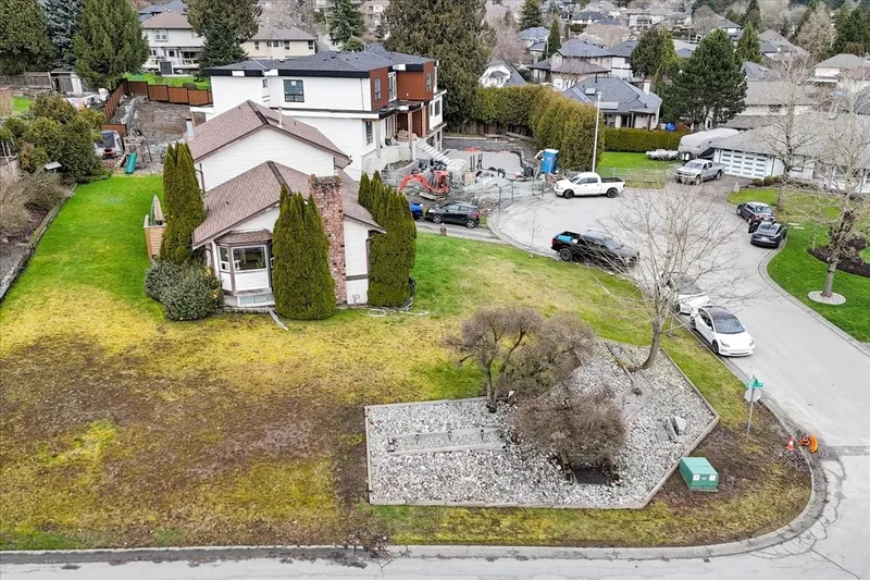 5737 190 STREET - photo 2 of 16