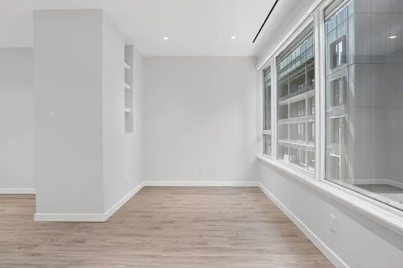 410 1177 HORNBY STREET - photo 2 of 21