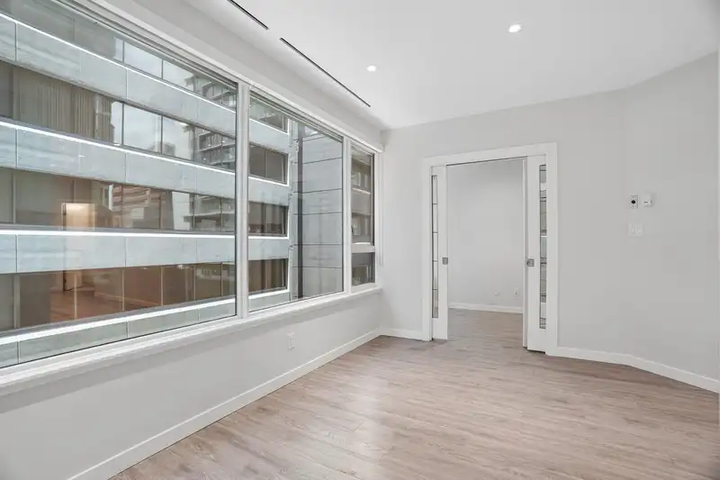 410 1177 HORNBY STREET - photo 3 of 21