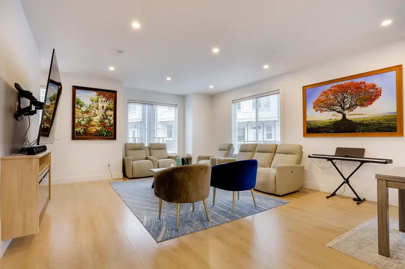 44 14355 62 AVENUE - photo 3 of 25