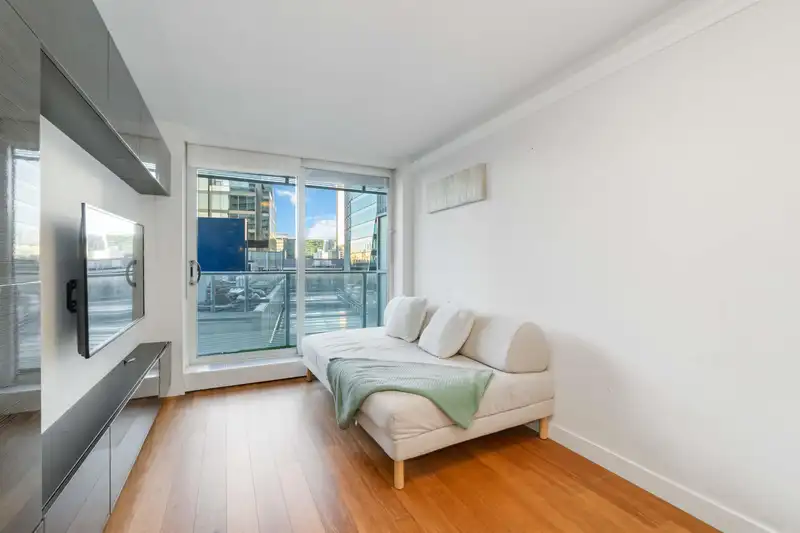1705 777 RICHARDS STREET - photo 2 of 28