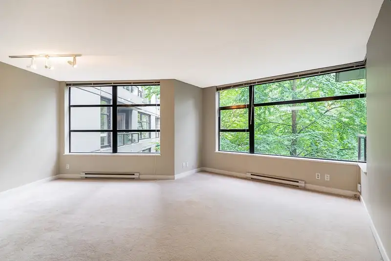 309 5380 OBEN STREET - photo 3 of 33